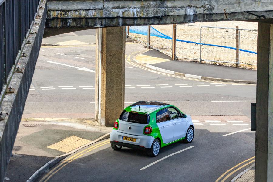  Smart ForFour Prime Electric Drive (W453) 2017 года  (UK) (фото 18 из 23)